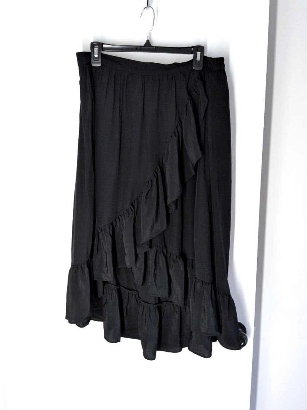 Who What Wear black asymmetric midi ruffle skirt L long hi-lo